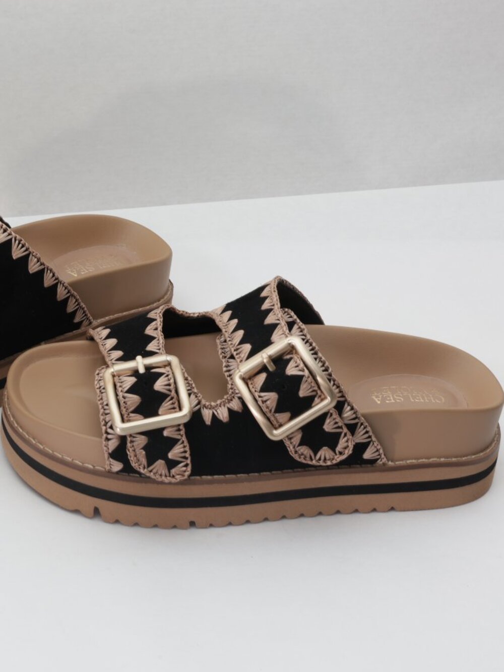 Chelsea & Violet Sky Suede Whipstitch double buckle Sandals Women's US 6.5 m